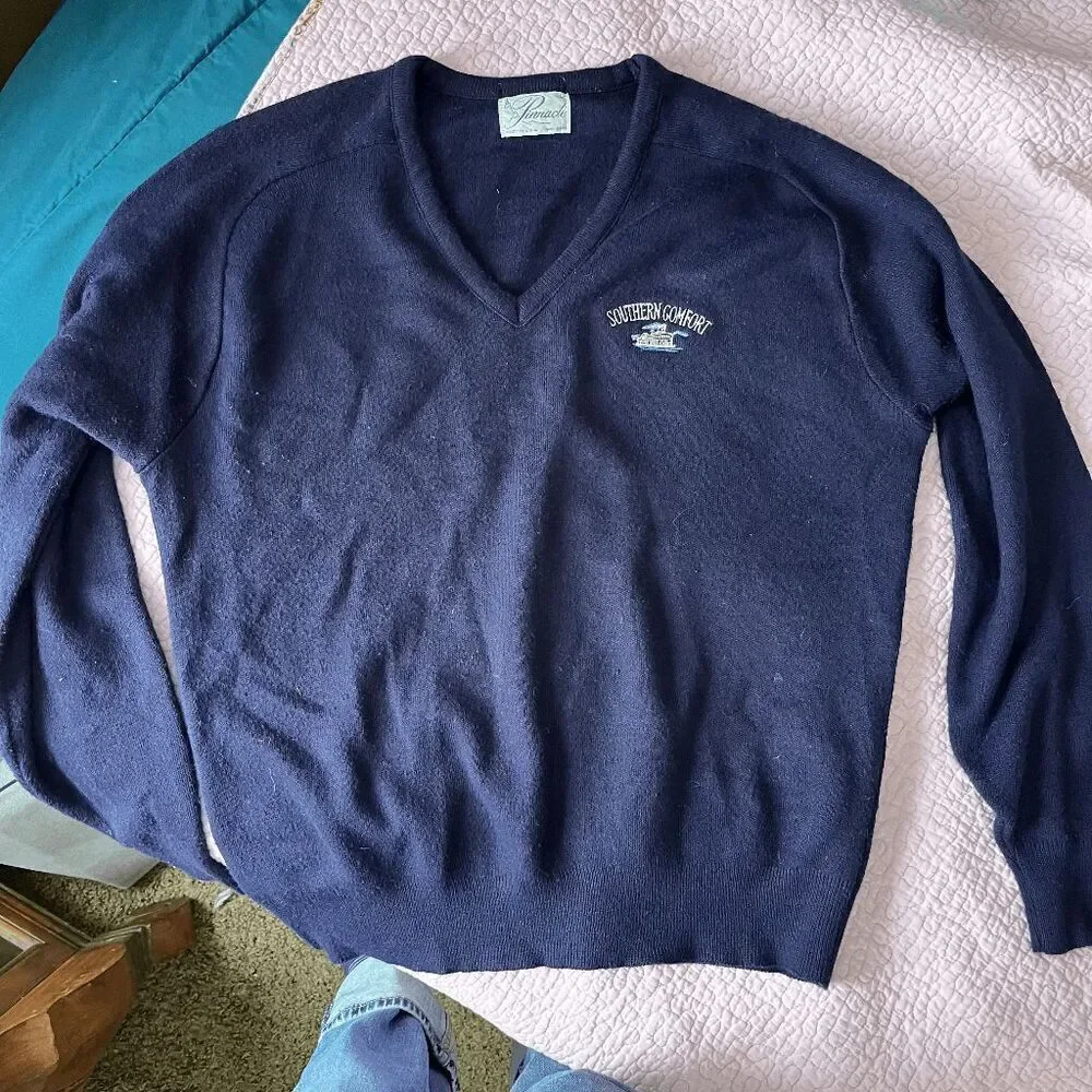 Vintage 1980s Pinnacle Southern Comfort V-Neck Sweater Navy Blue Size L USA Made